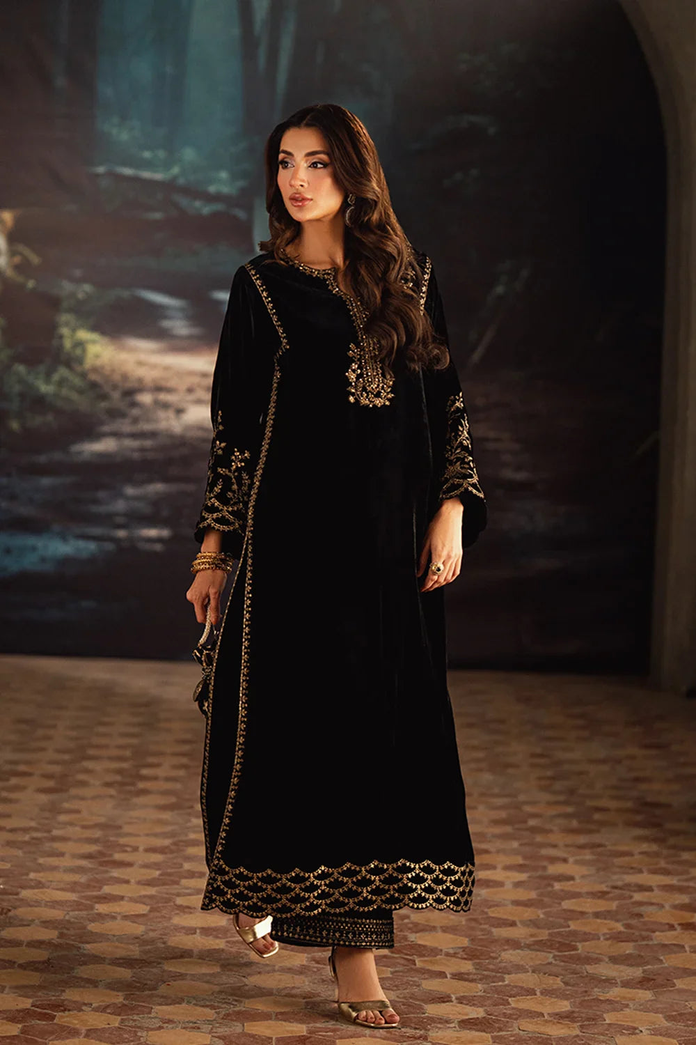 2 Piece velvet suit (Pre Order)